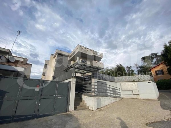 appartamento in vendita a Roma in zona Trastevere