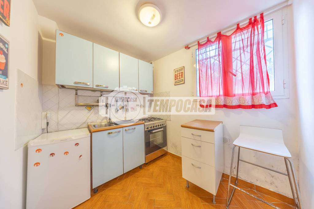 appartamento in vendita a Roma in zona Prenestino-Labicano