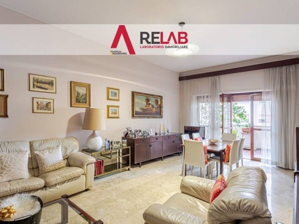 appartamento in vendita a Roma in zona Ardeatino