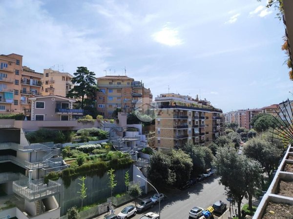 appartamento in vendita a Roma in zona Gianicolense
