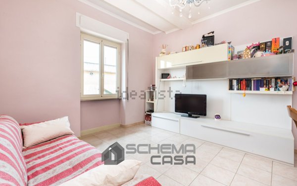 appartamento in vendita a Roma in zona Tor Bella Monaca