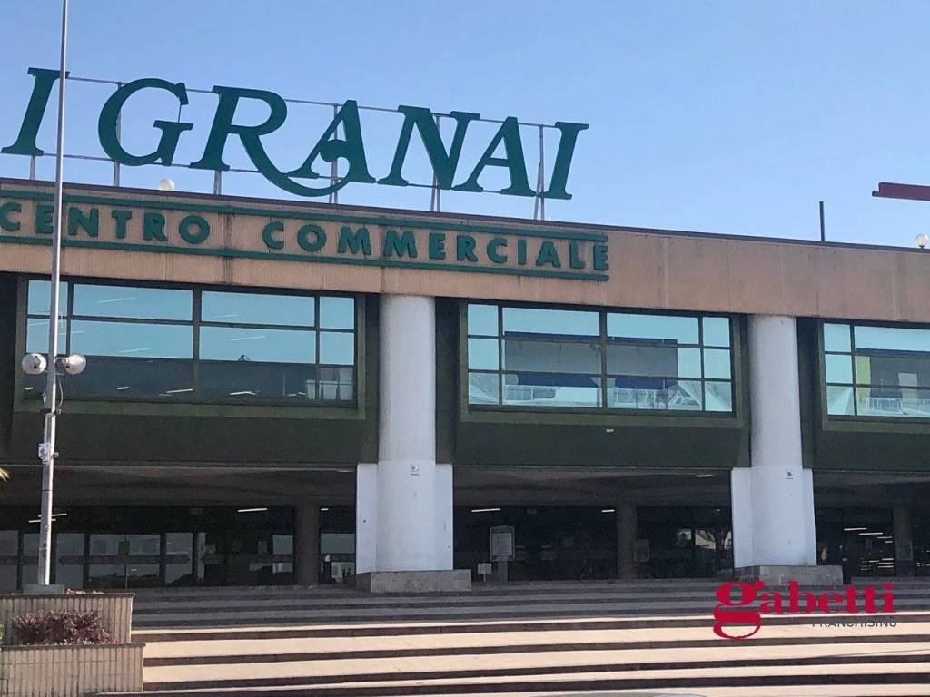 negozio in vendita a Roma in zona Giuliano Dalmata