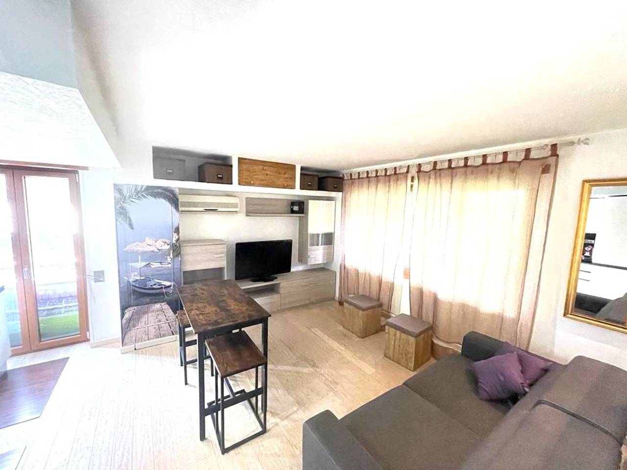 appartamento in vendita a Roma in zona Mostacciano