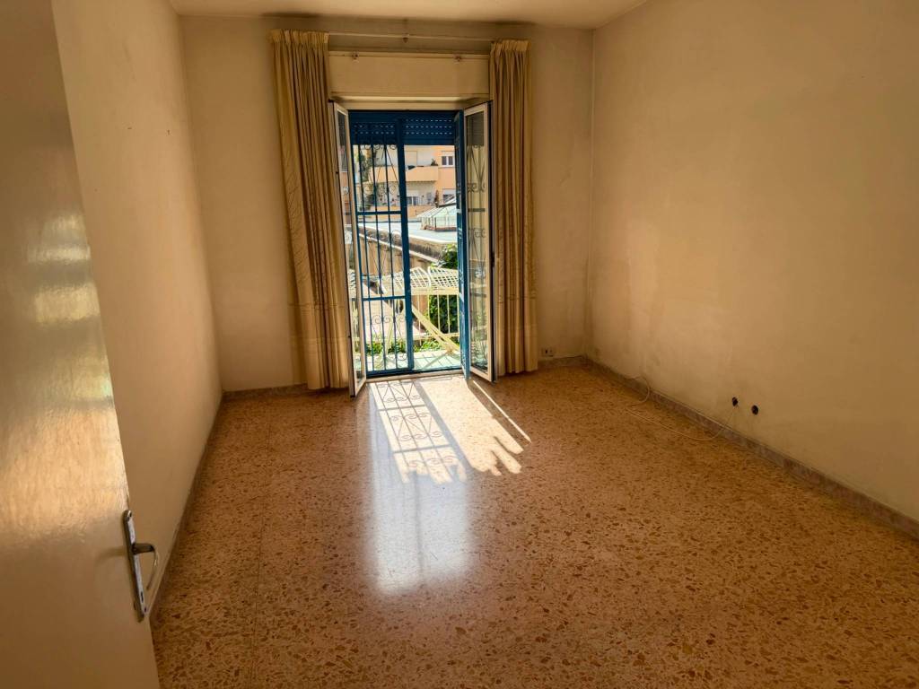 appartamento in vendita a Roma in zona Ostia