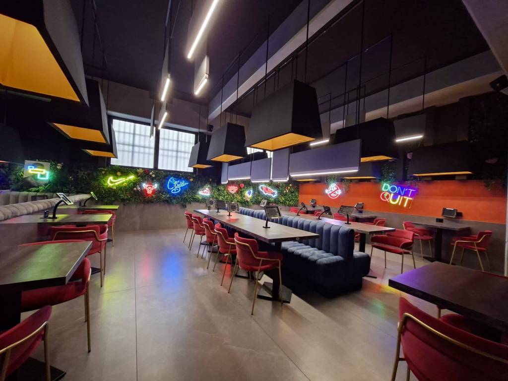 negozio in vendita a Roma in zona Ostiense