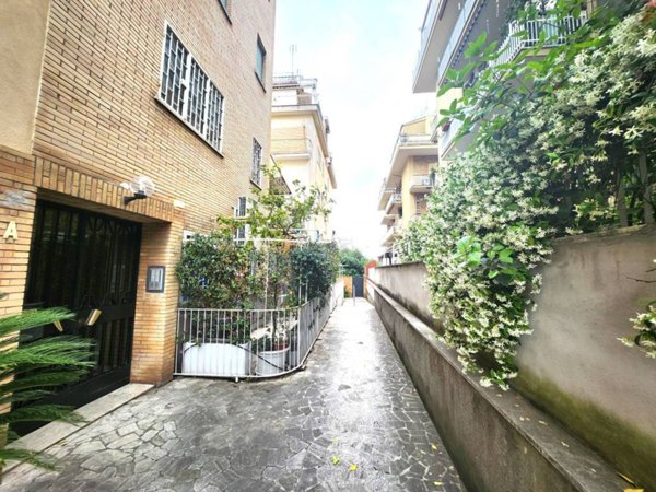 appartamento in vendita a Roma in zona Torrevecchia