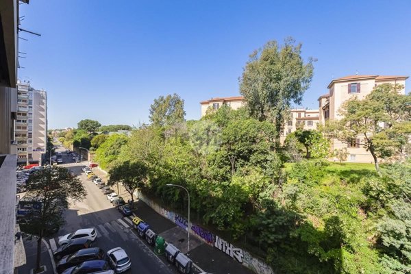 appartamento in vendita a Roma in zona Ostiense