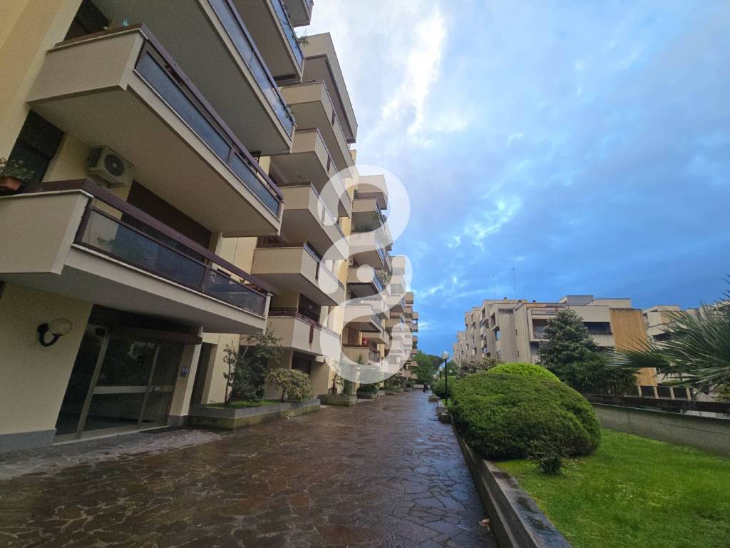 appartamento in vendita a Roma in zona Giuliano Dalmata