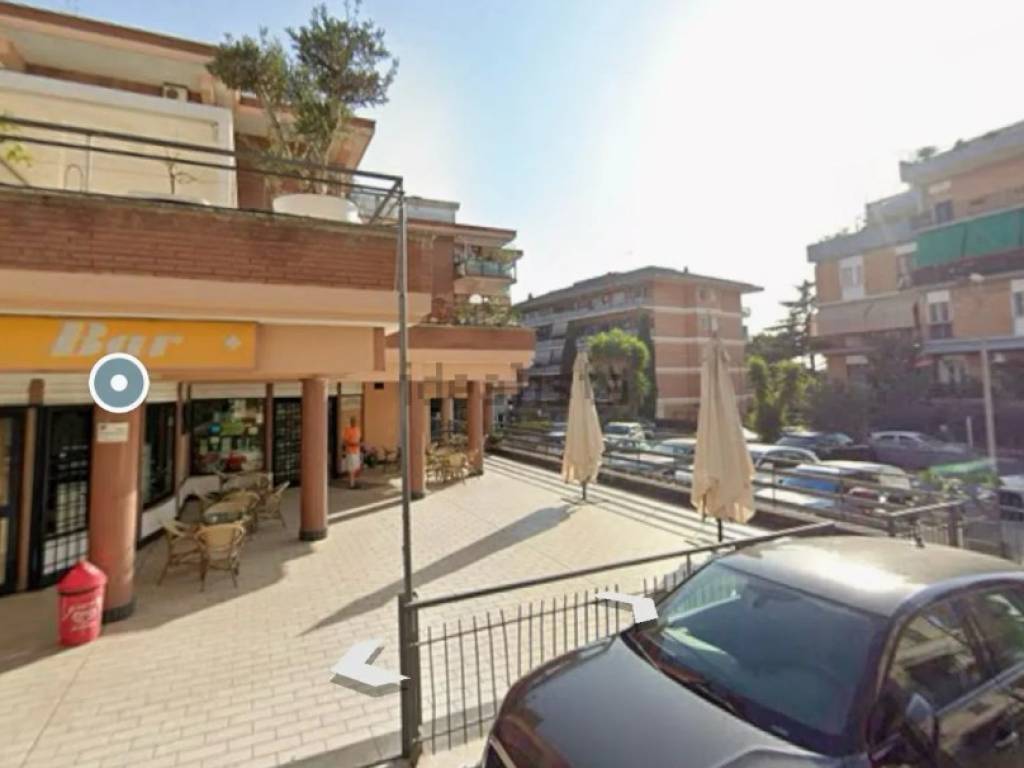 negozio in vendita a Roma in zona La Pisana