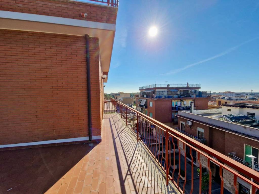 appartamento in vendita a Roma in zona Dragona/Bagnoletto