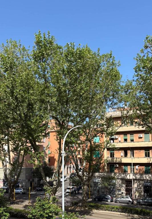 appartamento in vendita a Roma in zona Gianicolense