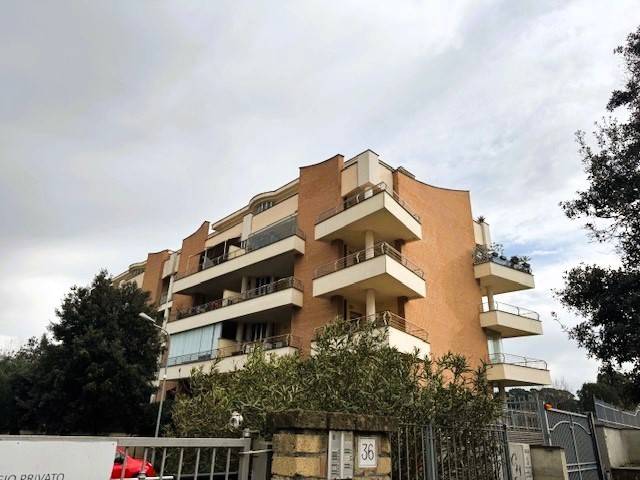 appartamento in vendita a Roma in zona Vitinia