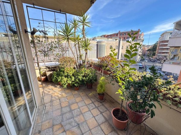 appartamento in vendita a Roma in zona Nomentano