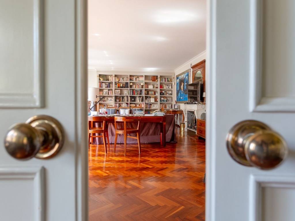 appartamento in vendita a Roma in zona San Saba - Ripa