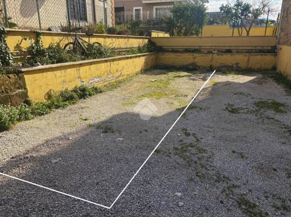 casa indipendente in vendita a Roma in zona Finocchio