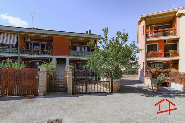 appartamento in vendita a Roma in zona Acilia