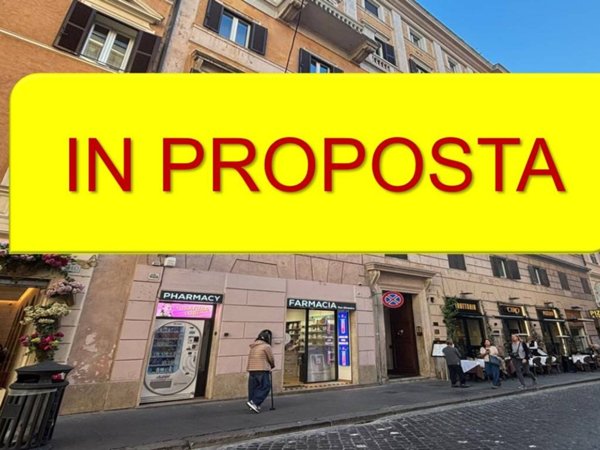appartamento in vendita a Roma in zona Trevi-Colonna