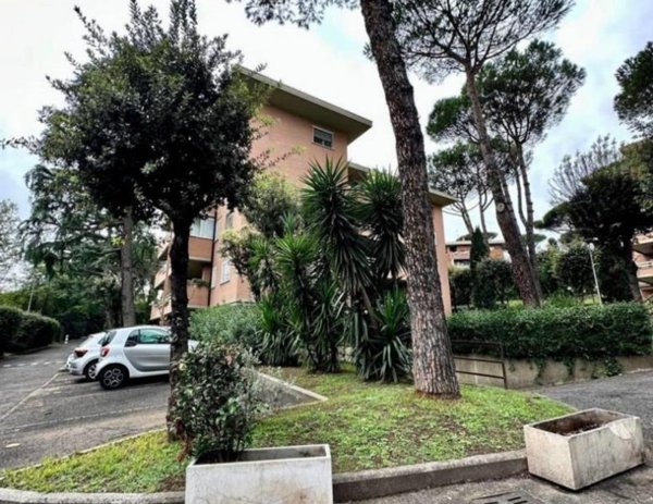 appartamento in vendita a Roma in zona Tor di Quinto