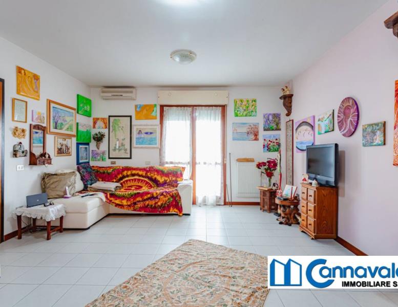 appartamento in vendita a Roma in zona Ostiense