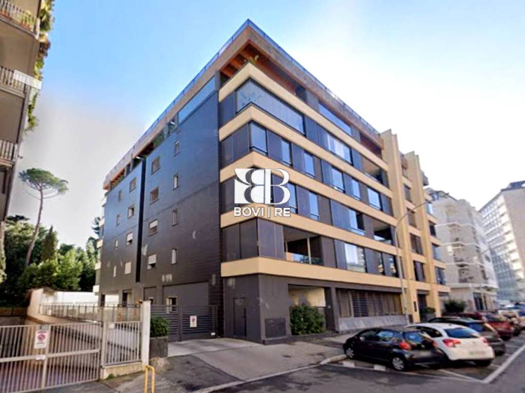 appartamento in vendita a Roma in zona Ostiense
