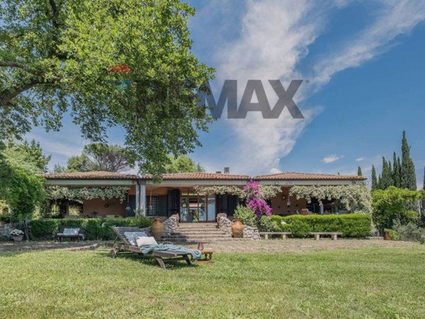 casale in vendita a Roma in zona Flaminio