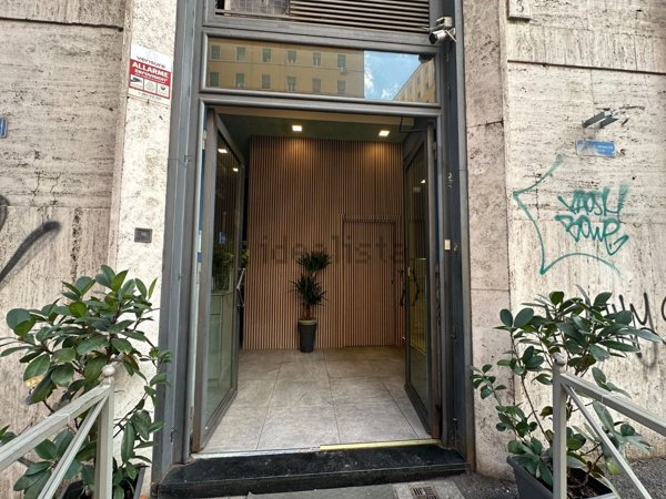 negozio in vendita a Roma in zona Appio Latino