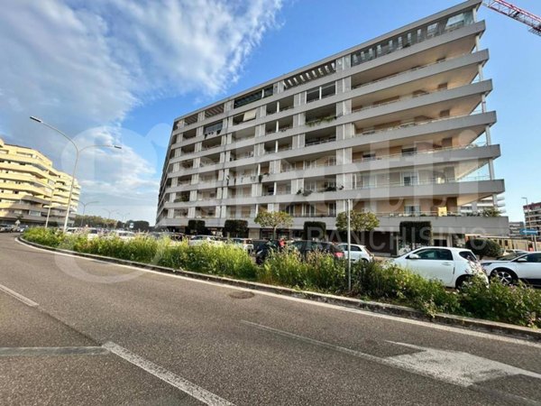 appartamento in vendita a Roma in zona Fonte Laurentina