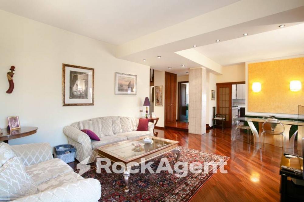 appartamento in vendita a Roma in zona Monte Sacro/Talenti