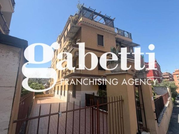 appartamento in vendita a Roma