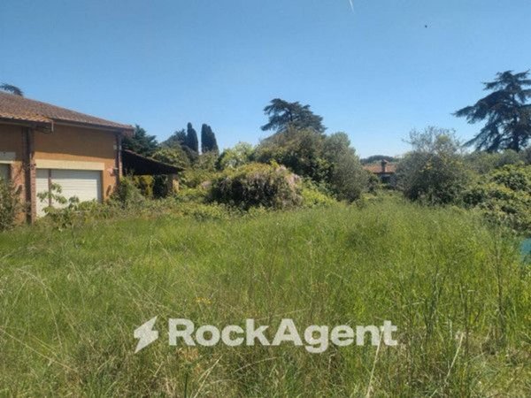 negozio in vendita a Roma in zona Castel di Leva