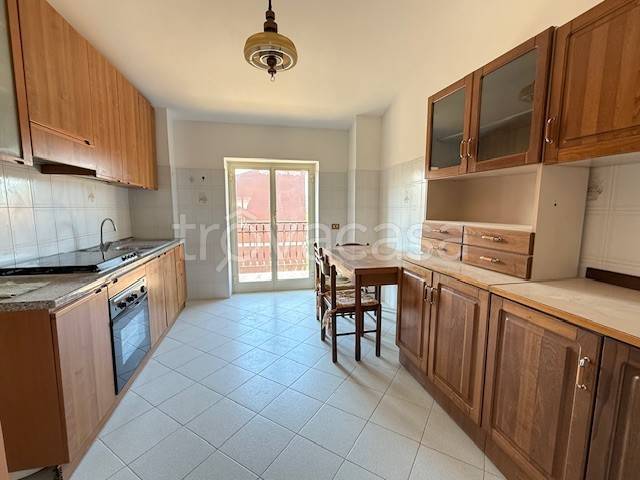 appartamento in vendita a Roma in zona Castel di Leva