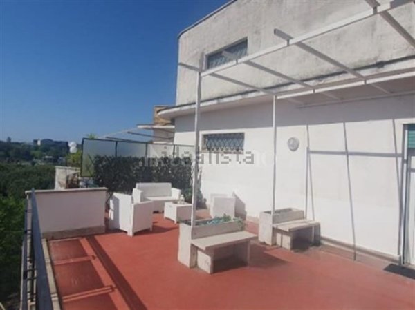 appartamento in vendita a Roma in zona Ardeatino