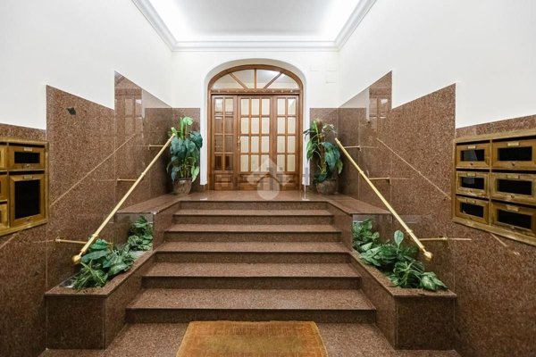 appartamento in vendita a Roma in zona Appio Latino