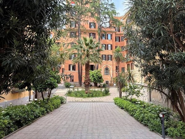 appartamento in vendita a Roma in zona Gianicolense