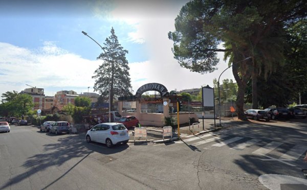 ufficio in vendita a Roma in zona Portuense