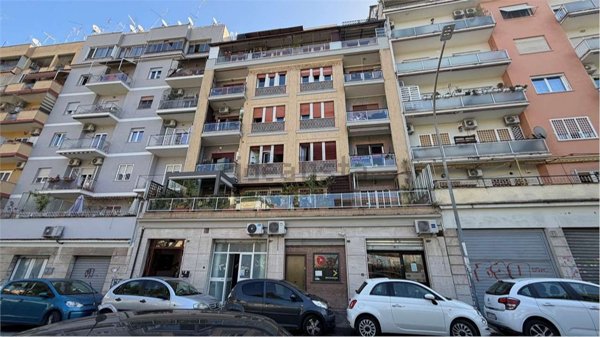 locale commerciale in vendita a Roma in zona Prenestino-Labicano