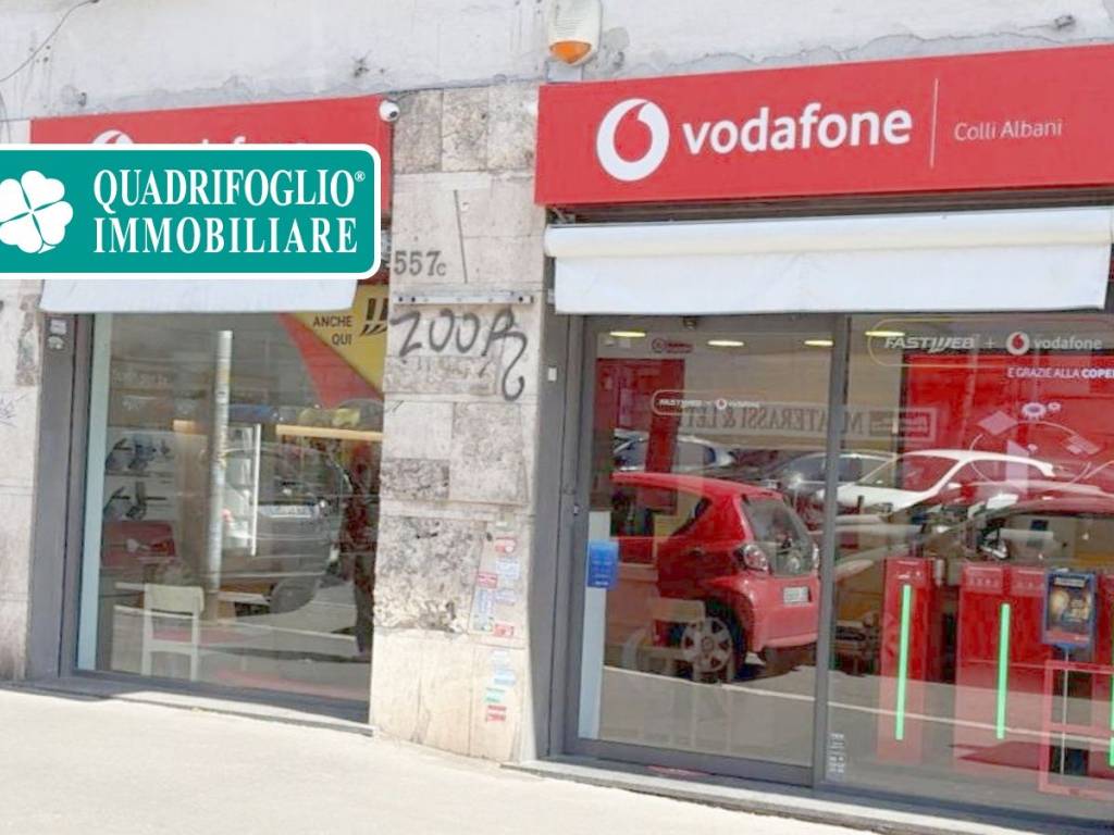 negozio in vendita a Roma in zona Appio Latino