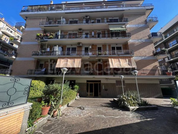 appartamento in vendita a Roma in zona Monte Sacro/Talenti