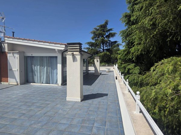 appartamento in vendita a Roma in zona Romanina