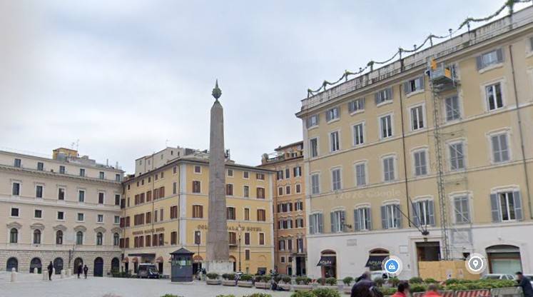 appartamento in vendita a Roma in zona Trevi-Colonna