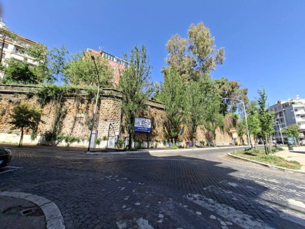 appartamento in vendita a Roma in zona Gianicolense