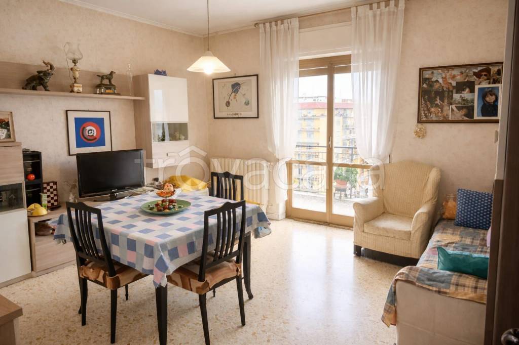 appartamento in vendita a Roma in zona Prenestino-Labicano