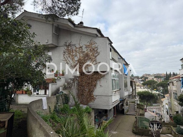 appartamento in vendita a Roma in zona Tor di Quinto