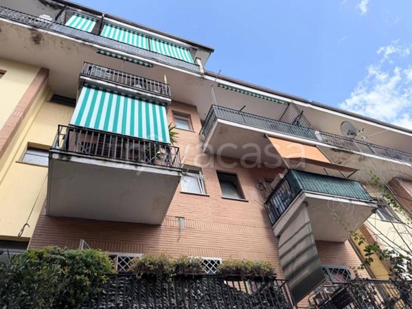 appartamento in vendita a Roma in zona Tomba di Nerone