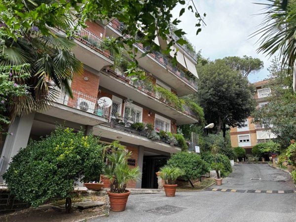 appartamento in vendita a Roma in zona Grottarossa