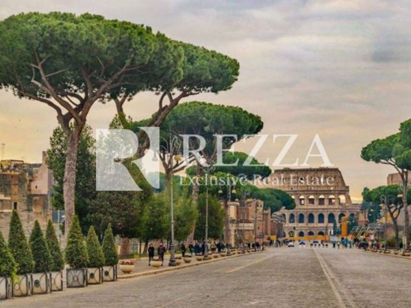 intera palazzina in vendita a Roma in zona Celio
