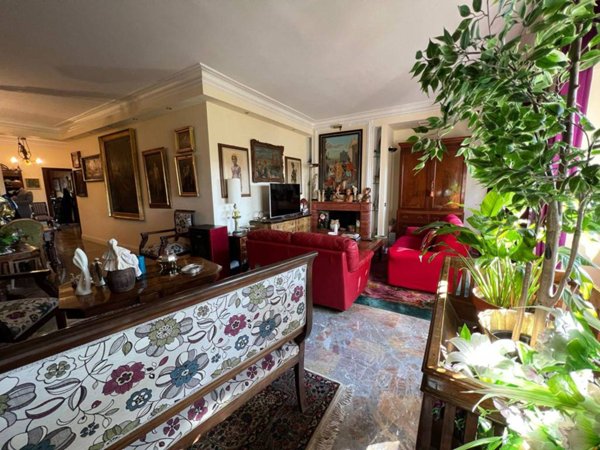 appartamento in vendita a Roma in zona Appio Claudio