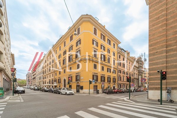 appartamento in vendita a Roma in zona Ludovisi/Sallustiano