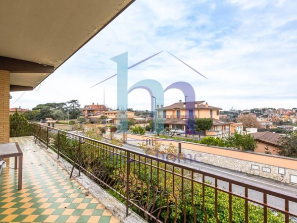 appartamento in vendita a Roma in zona Labaro