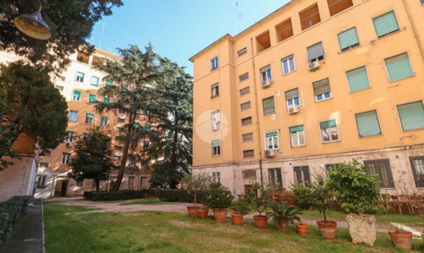 appartamento in vendita a Roma in zona Gianicolense